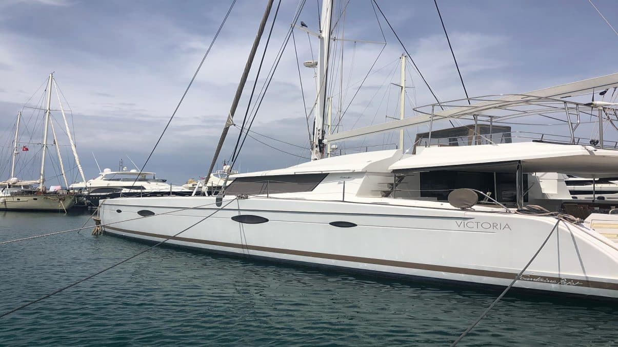 Fountaine Pajot 67